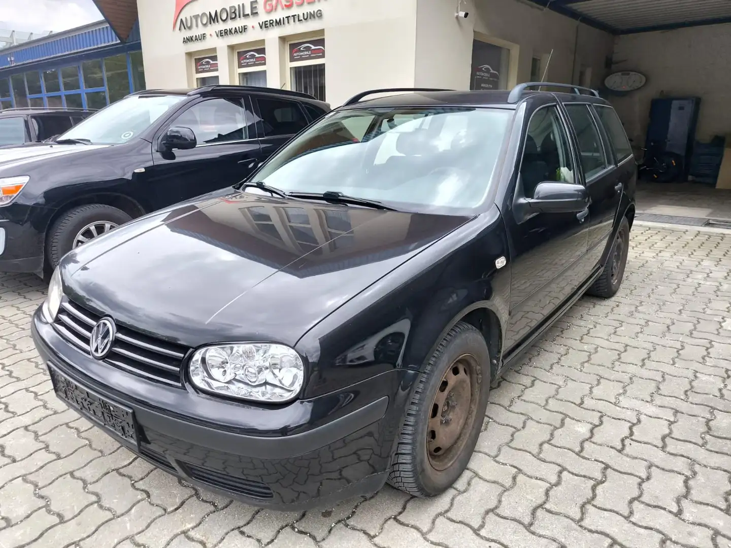 Vehicle image, number 2