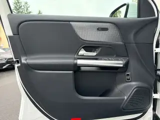 Vehicle image thumbnail, number 11