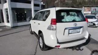 Vehicle image thumbnail, number 8