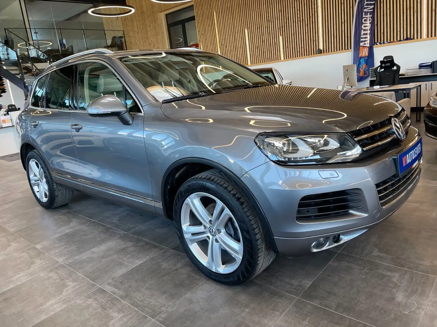 Vehicle image, number 3