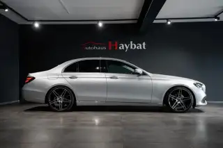 Vehicle image thumbnail, number 4