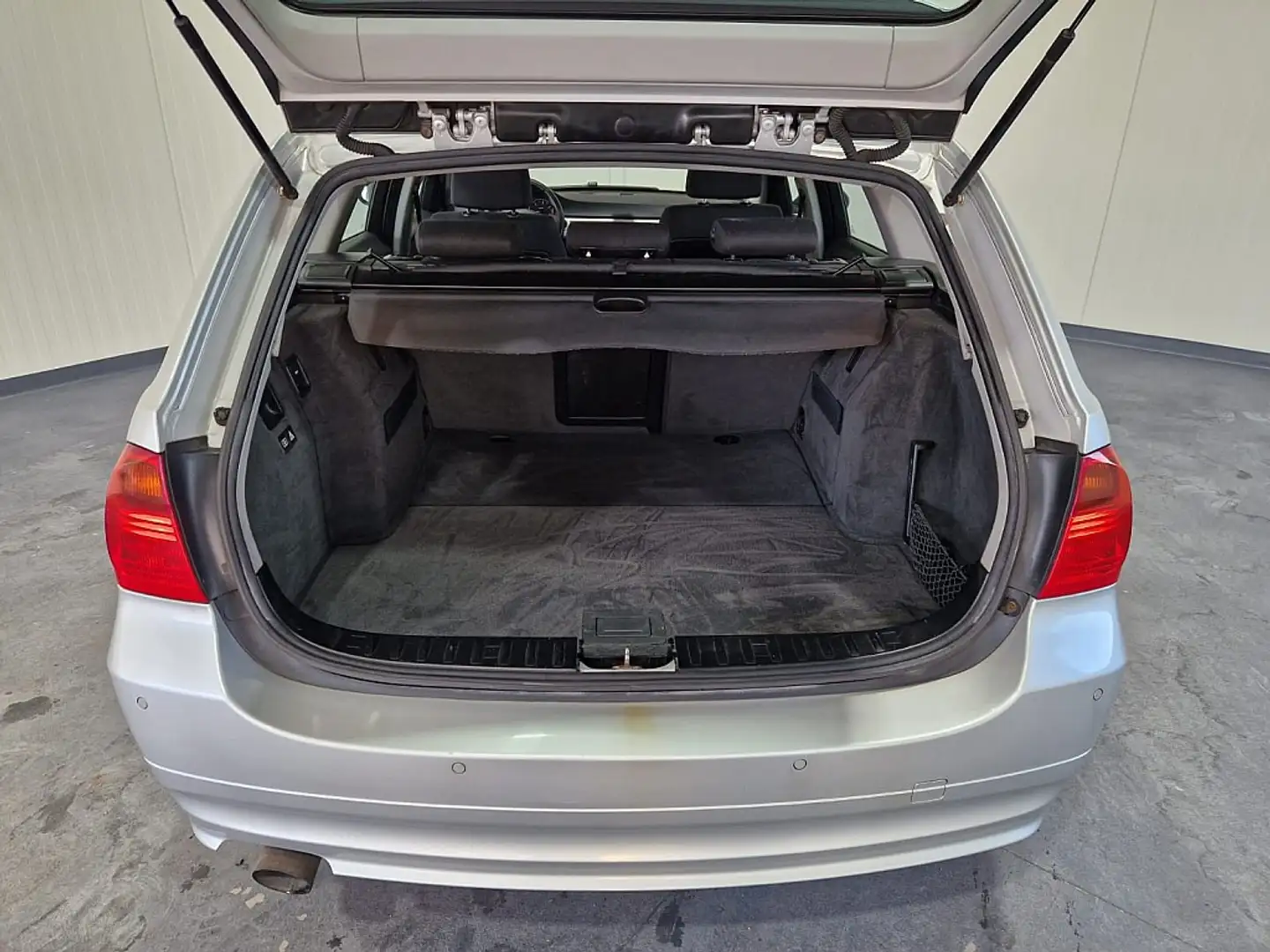 Vehicle image, number 20