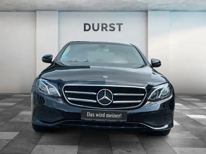 Additional image of the vehicle