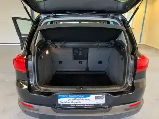 Vehicle image thumbnail, number 13
