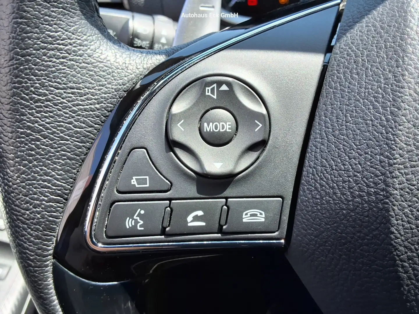 Vehicle image, number 14