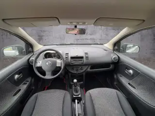 Vehicle image thumbnail, number 9