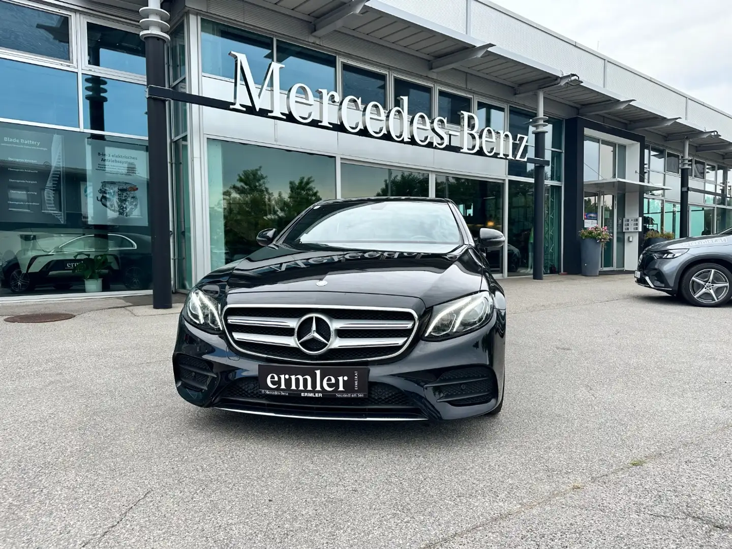 Vehicle image, number 2