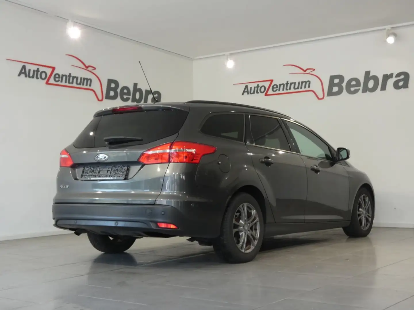 Vehicle image, number 8