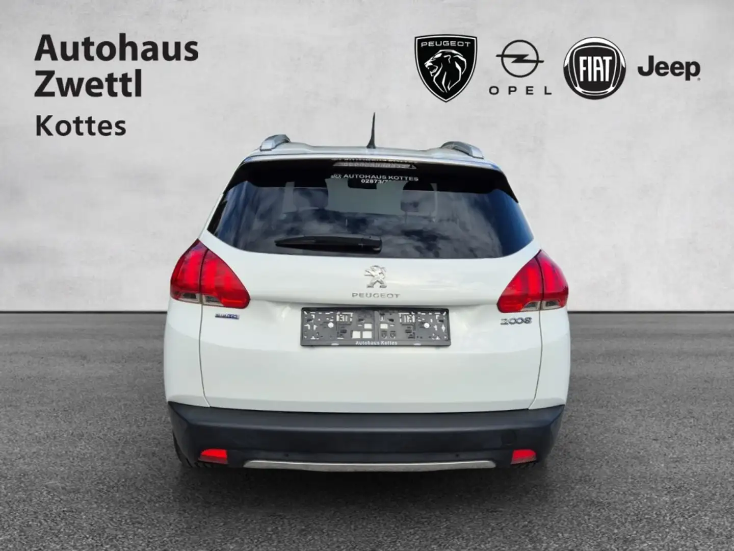 Vehicle image, number 5