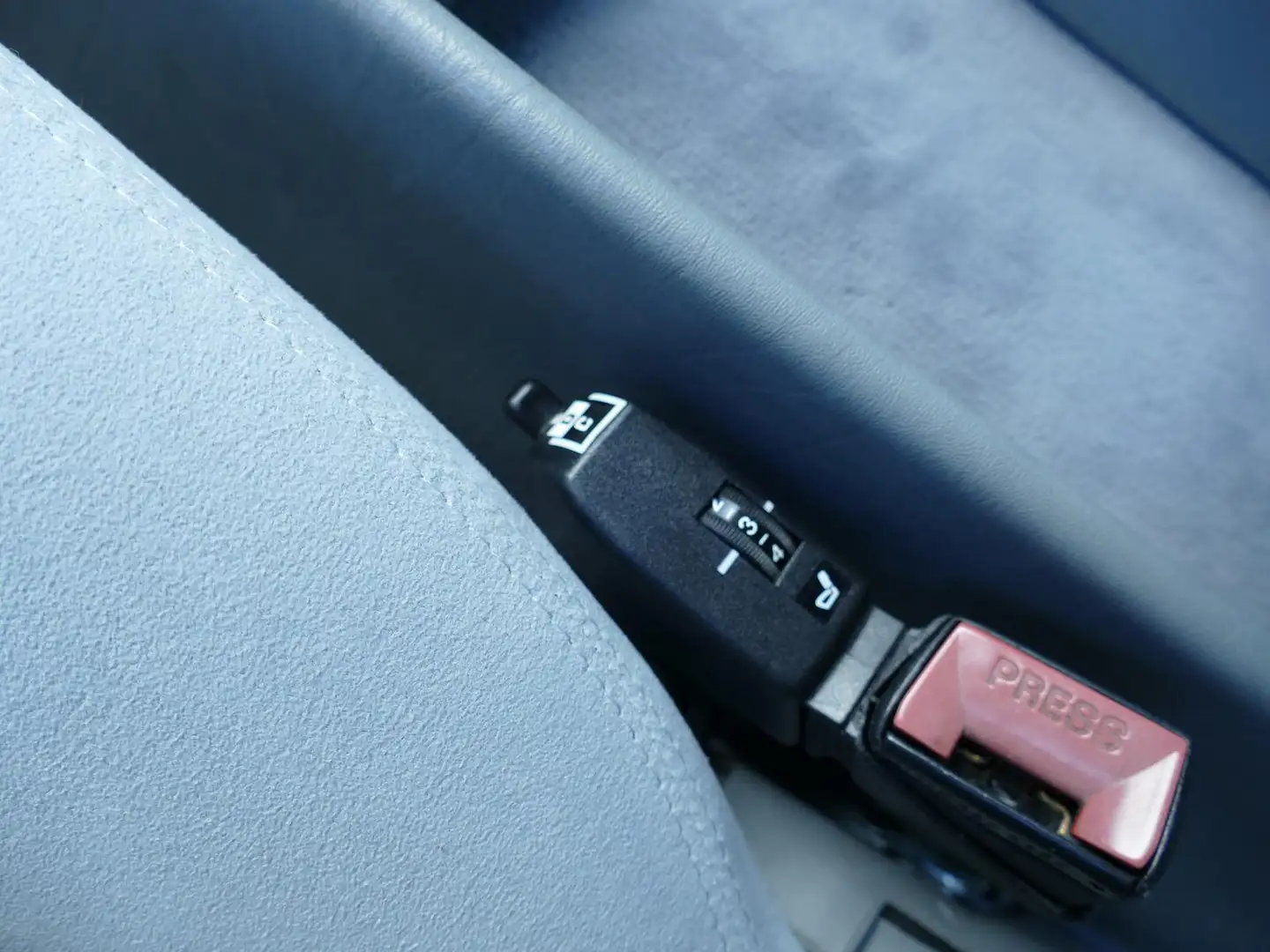 Vehicle image, number 17