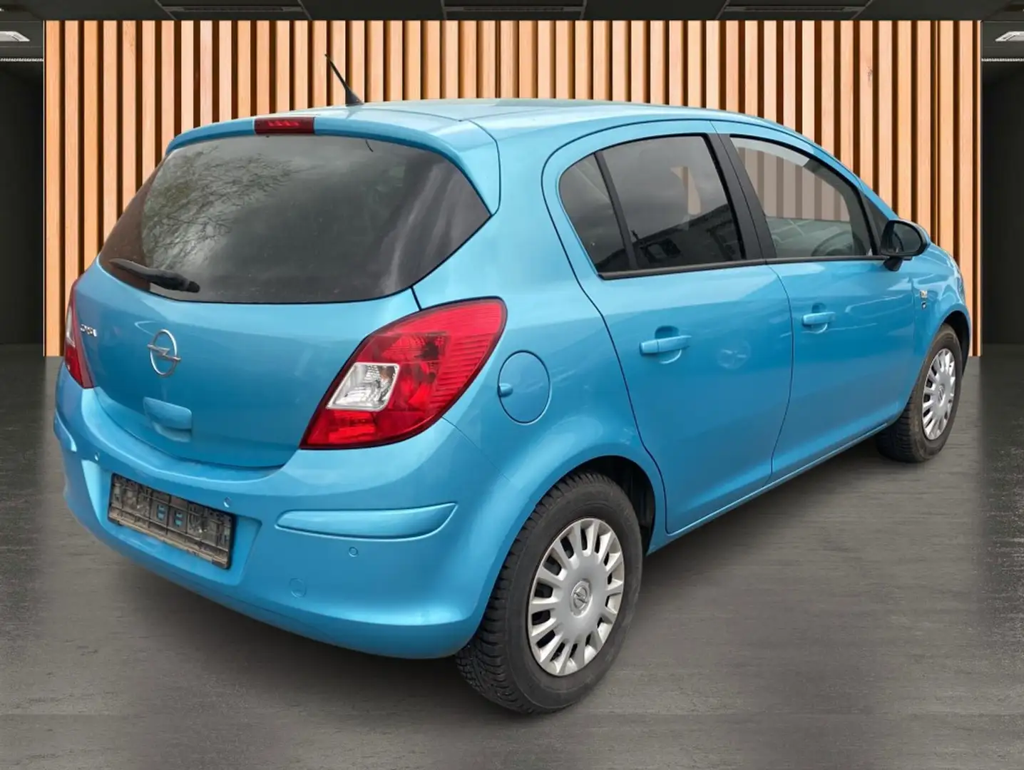 Vehicle image, number 9