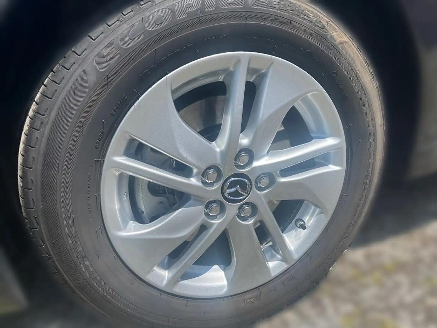 Vehicle image, number 5