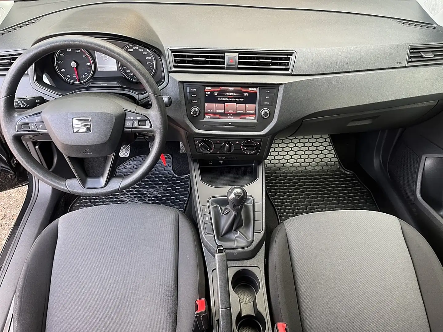 Vehicle image, number 6