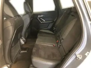 Vehicle image thumbnail, number 7