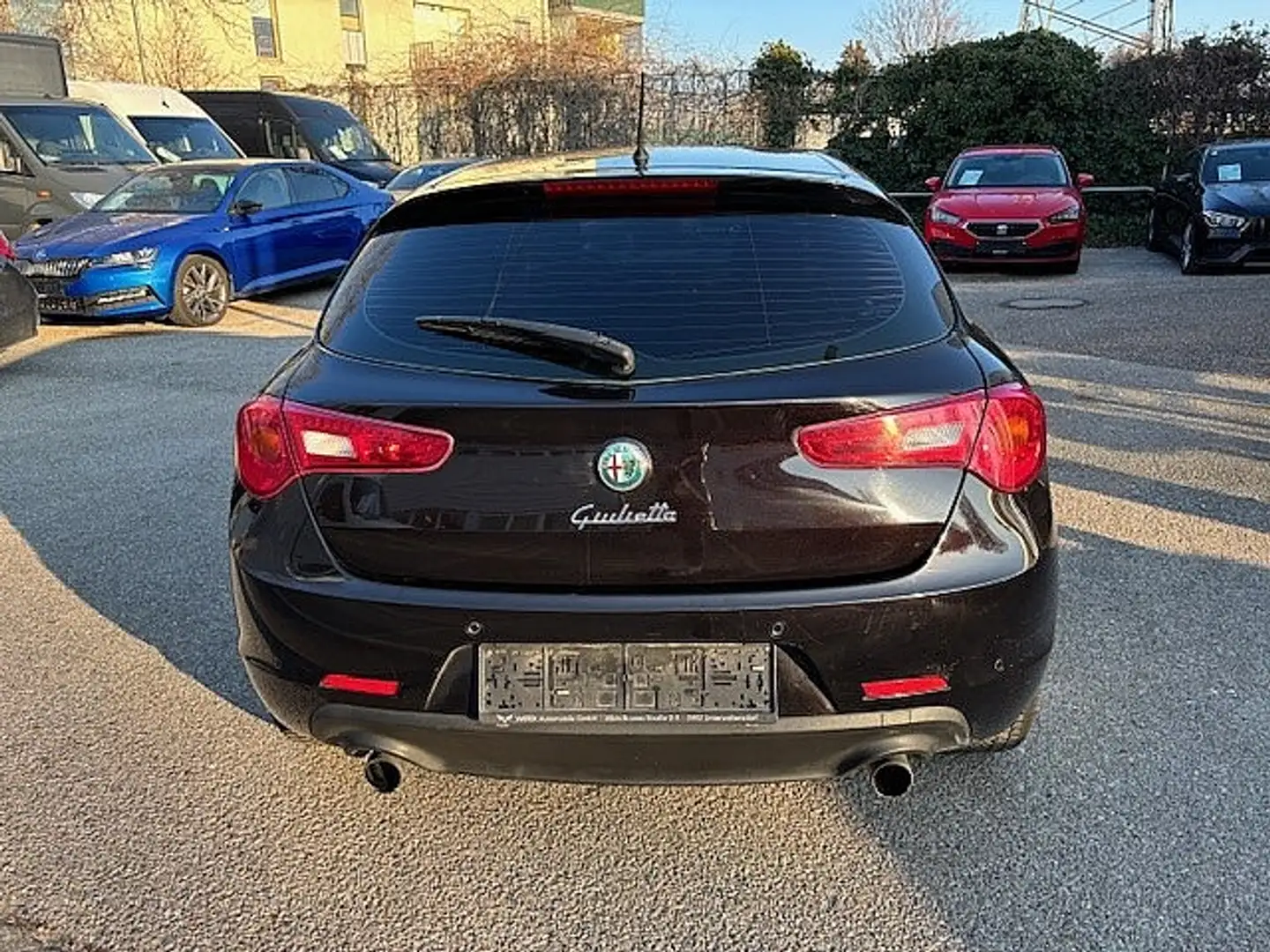 Vehicle image, number 5