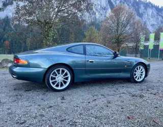Vehicle image thumbnail, number 3