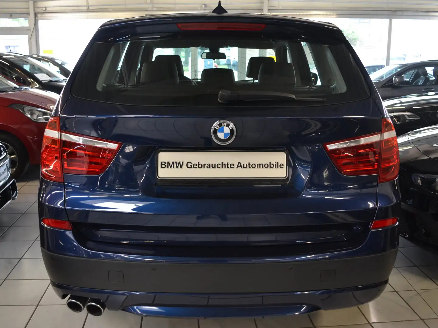 Vehicle image, number 4