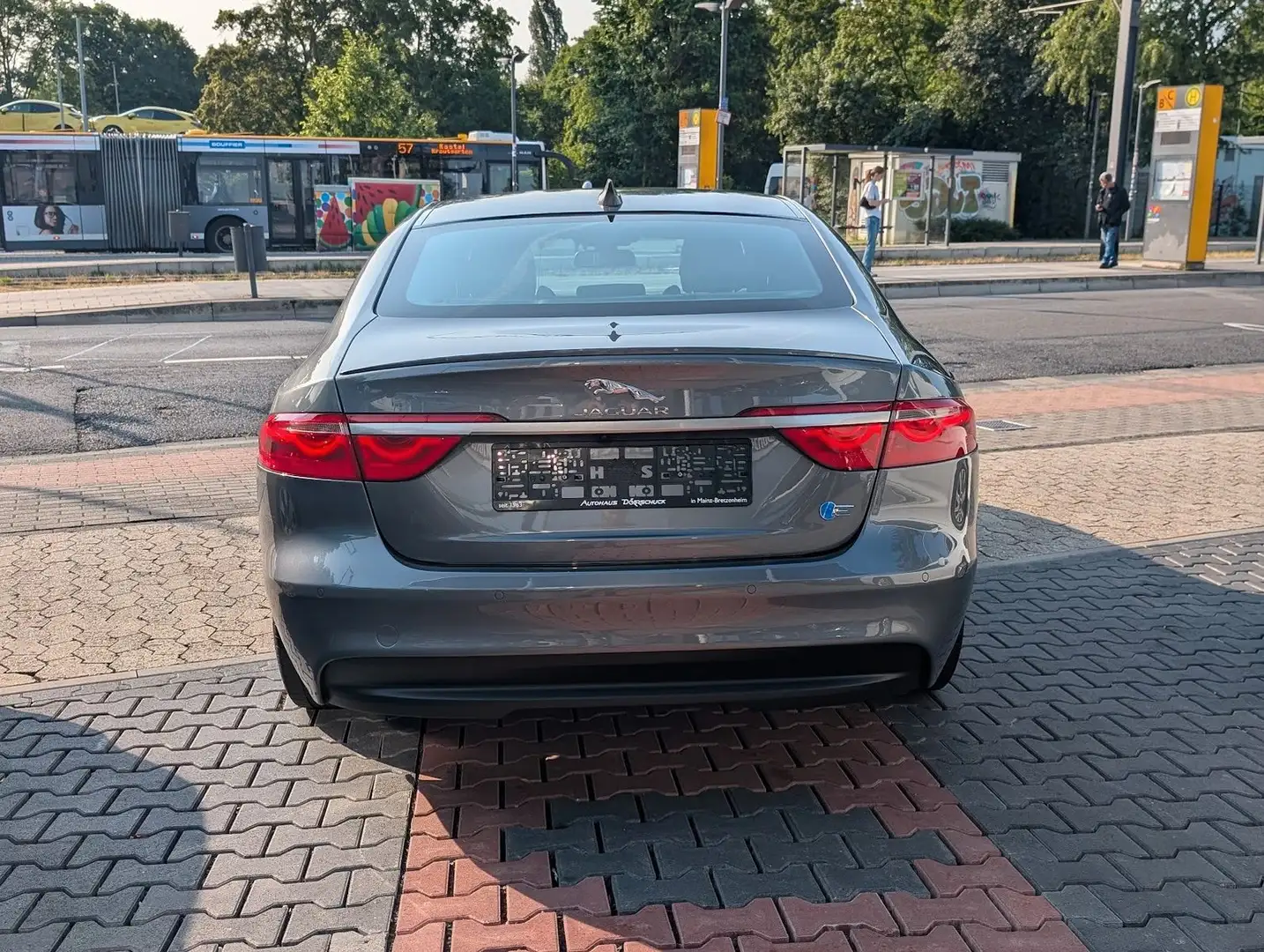 Vehicle image, number 7
