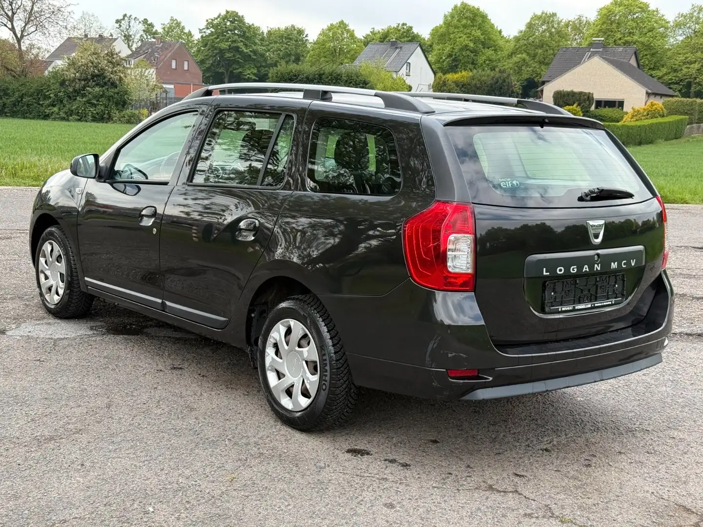 Vehicle image, number 5