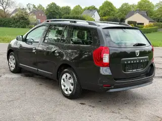 Vehicle image thumbnail, number 5