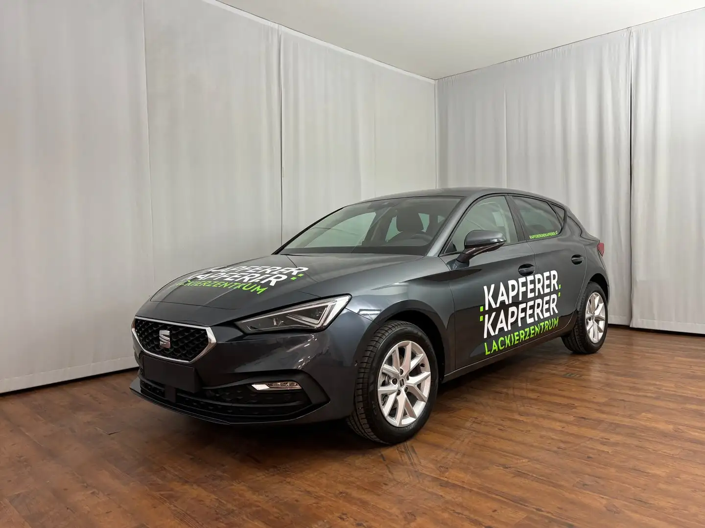 Vehicle image, number 3