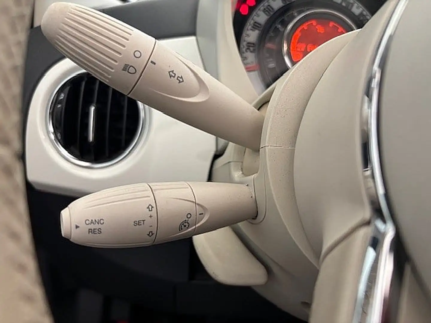 Vehicle image, number 8