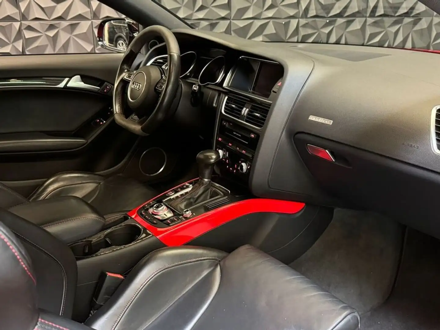 Vehicle image, number 4