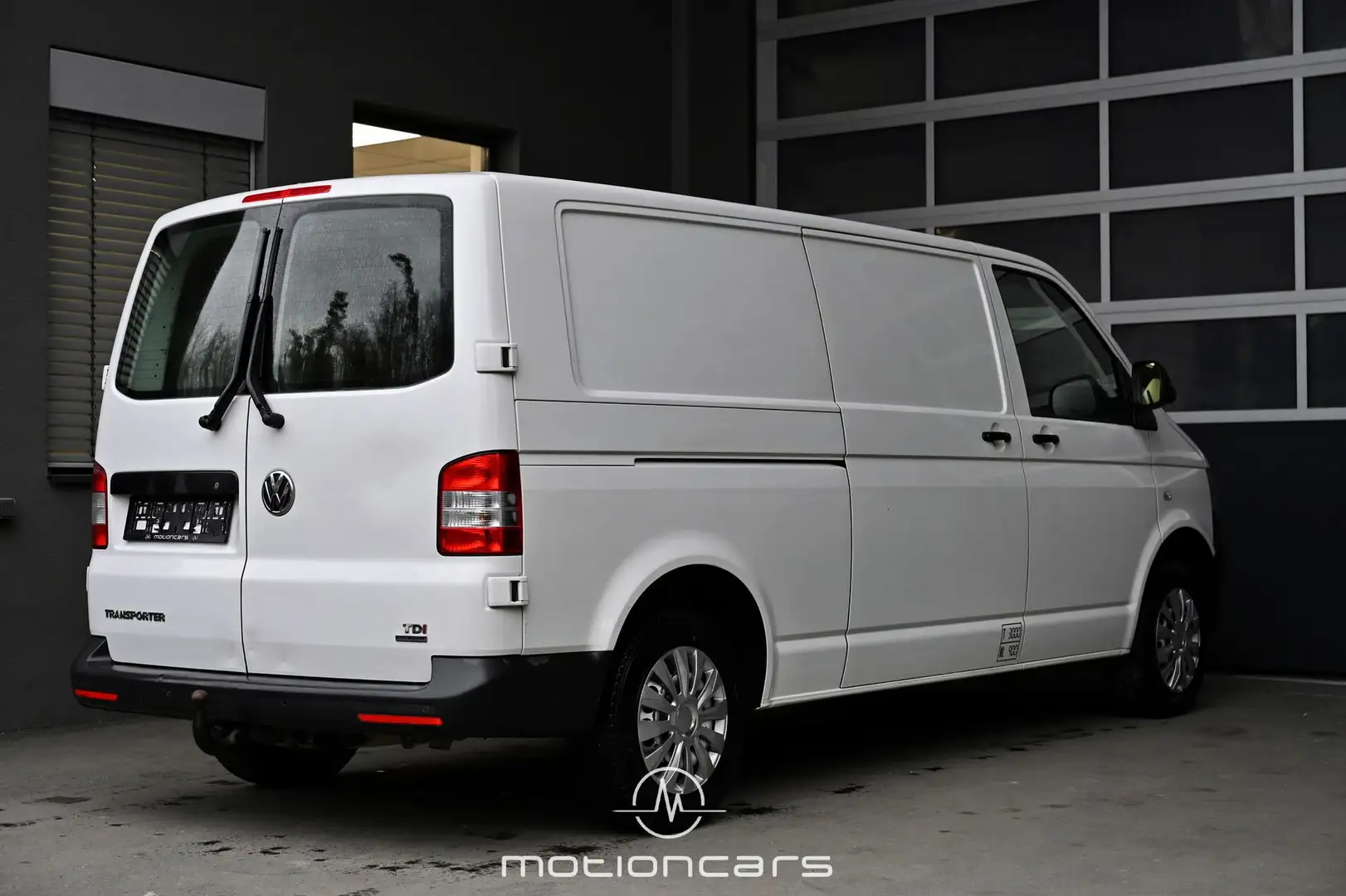 Vehicle image, number 2