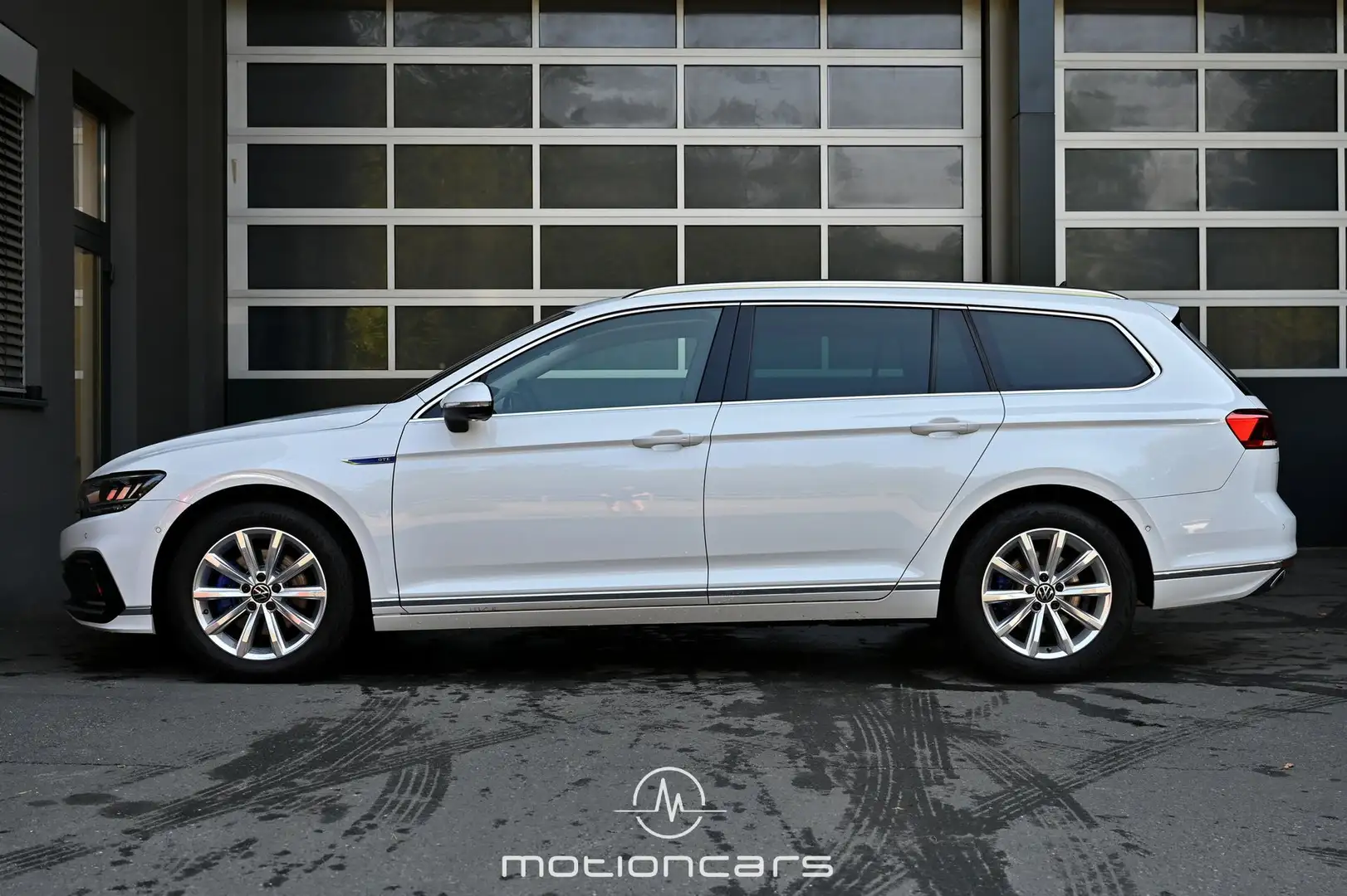 Vehicle image, number 6