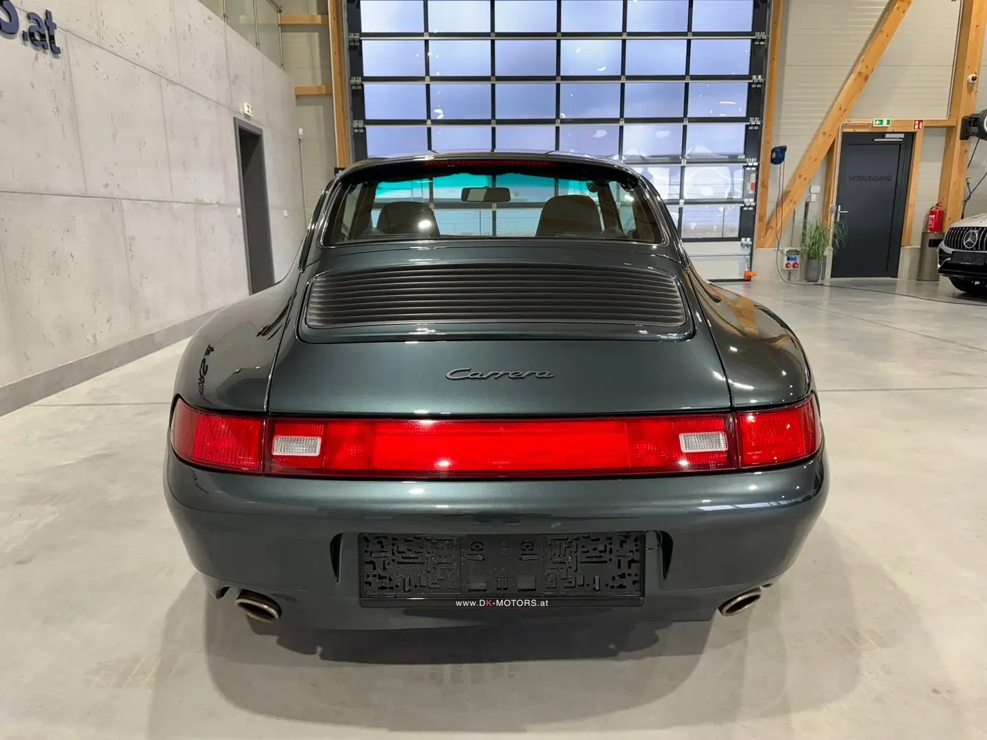 Vehicle image, number 4