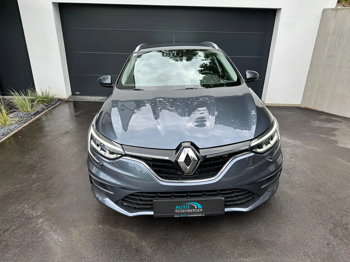 Vehicle image, number 2