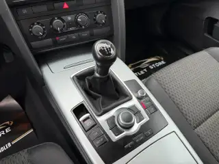 Vehicle image thumbnail, number 15