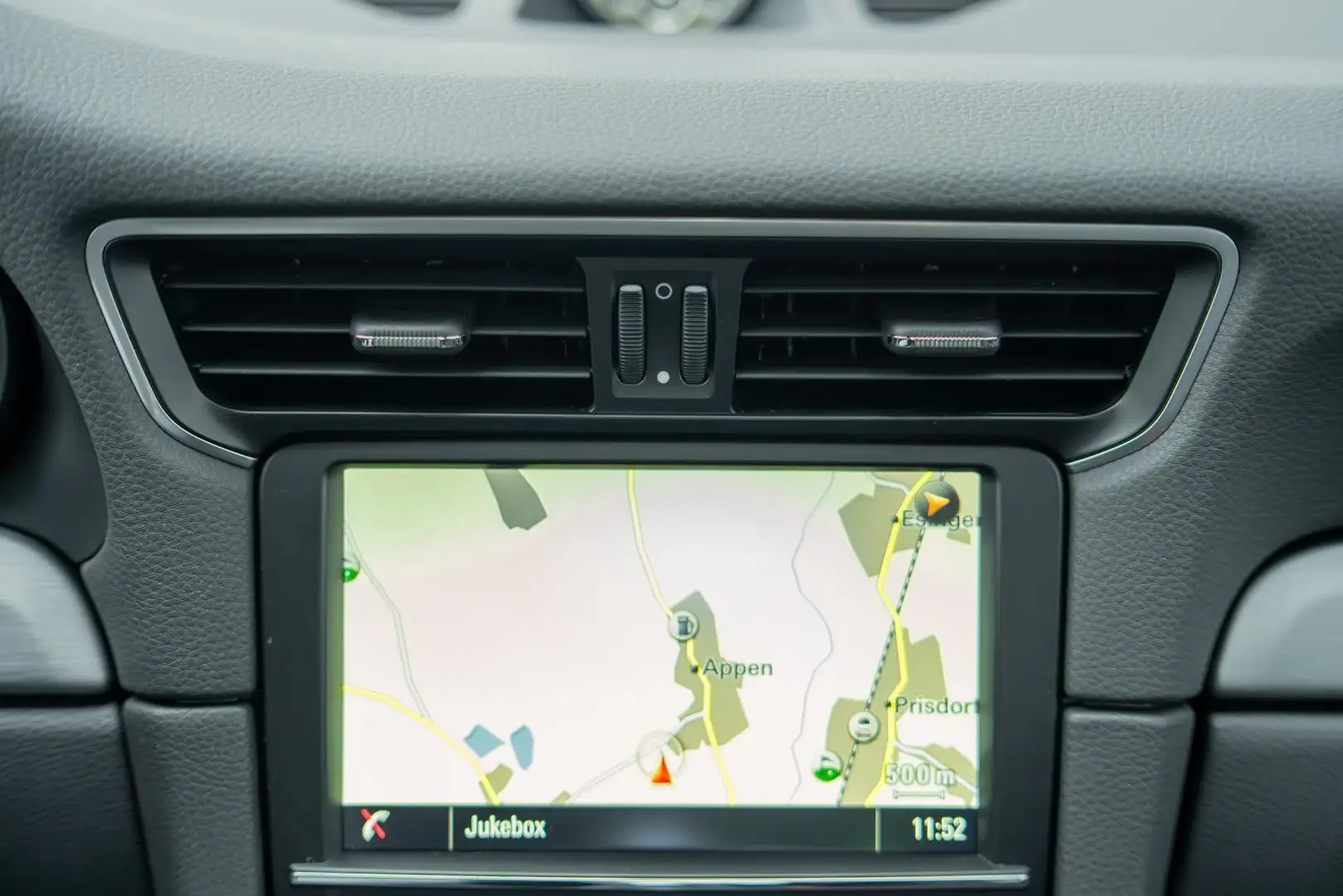 Vehicle image, number 18