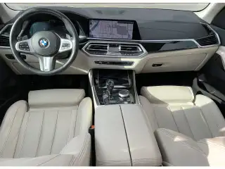Vehicle image thumbnail, number 7
