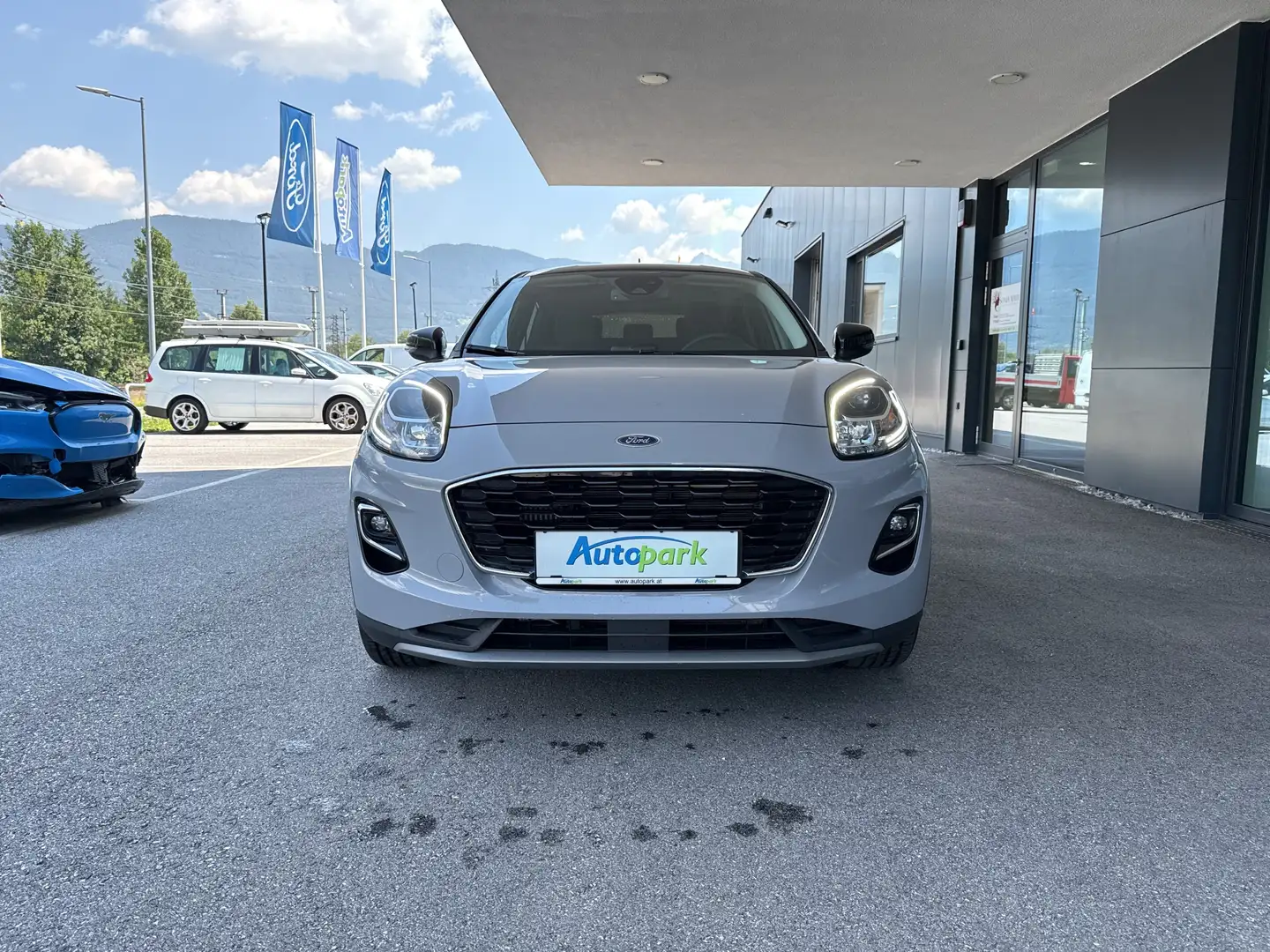 Vehicle image, number 2