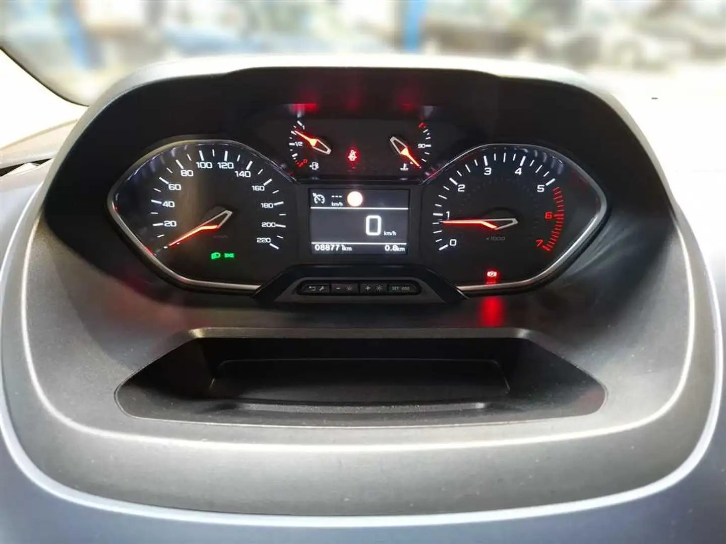Vehicle image, number 10