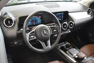 Vehicle image thumbnail, number 16