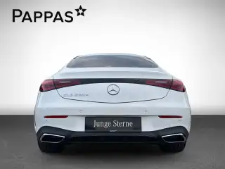 Vehicle image thumbnail, number 4