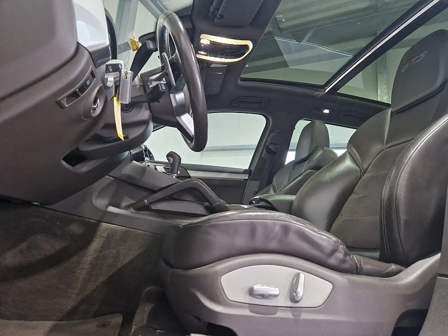 Vehicle image, number 17