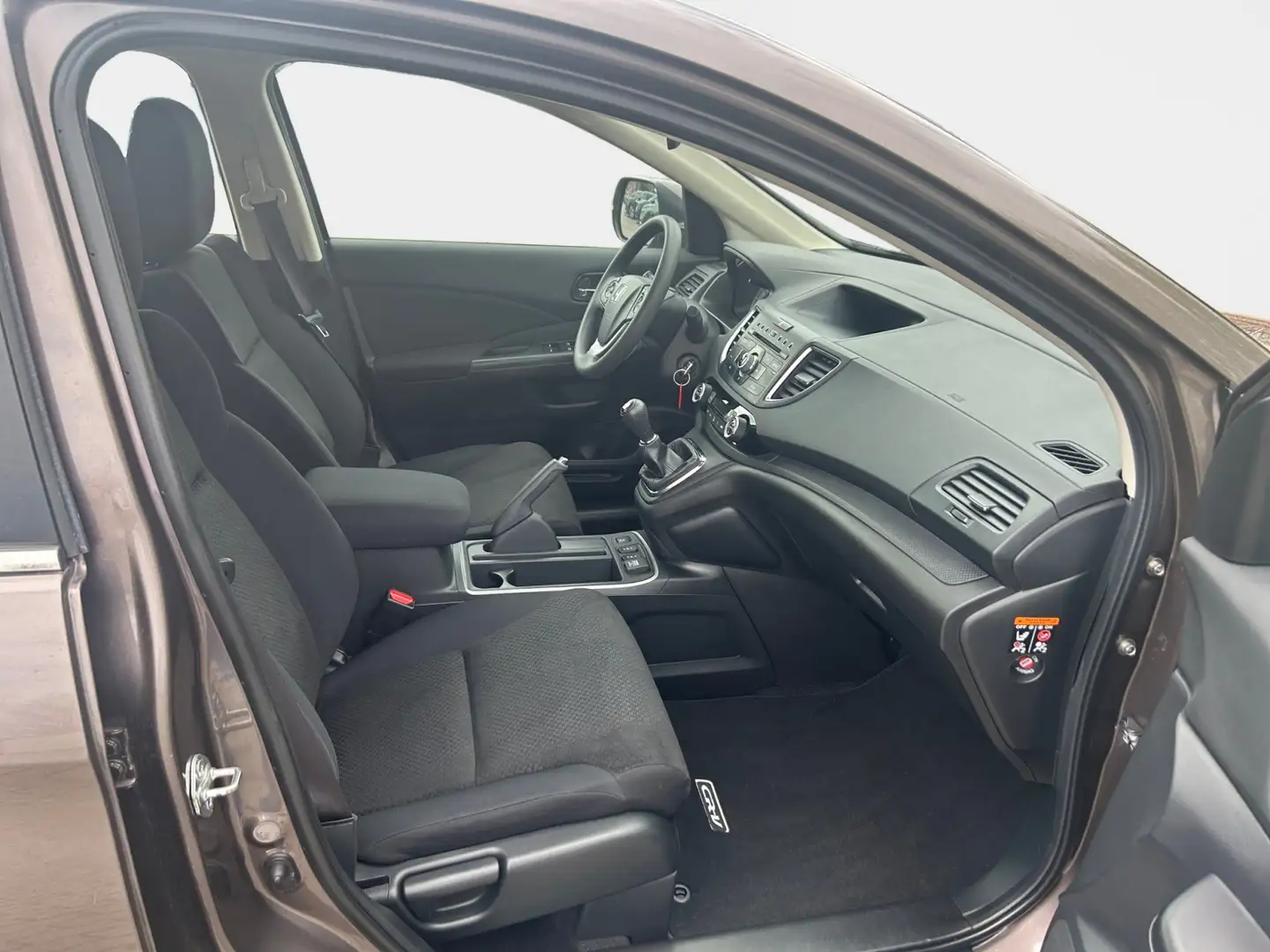 Vehicle image, number 12