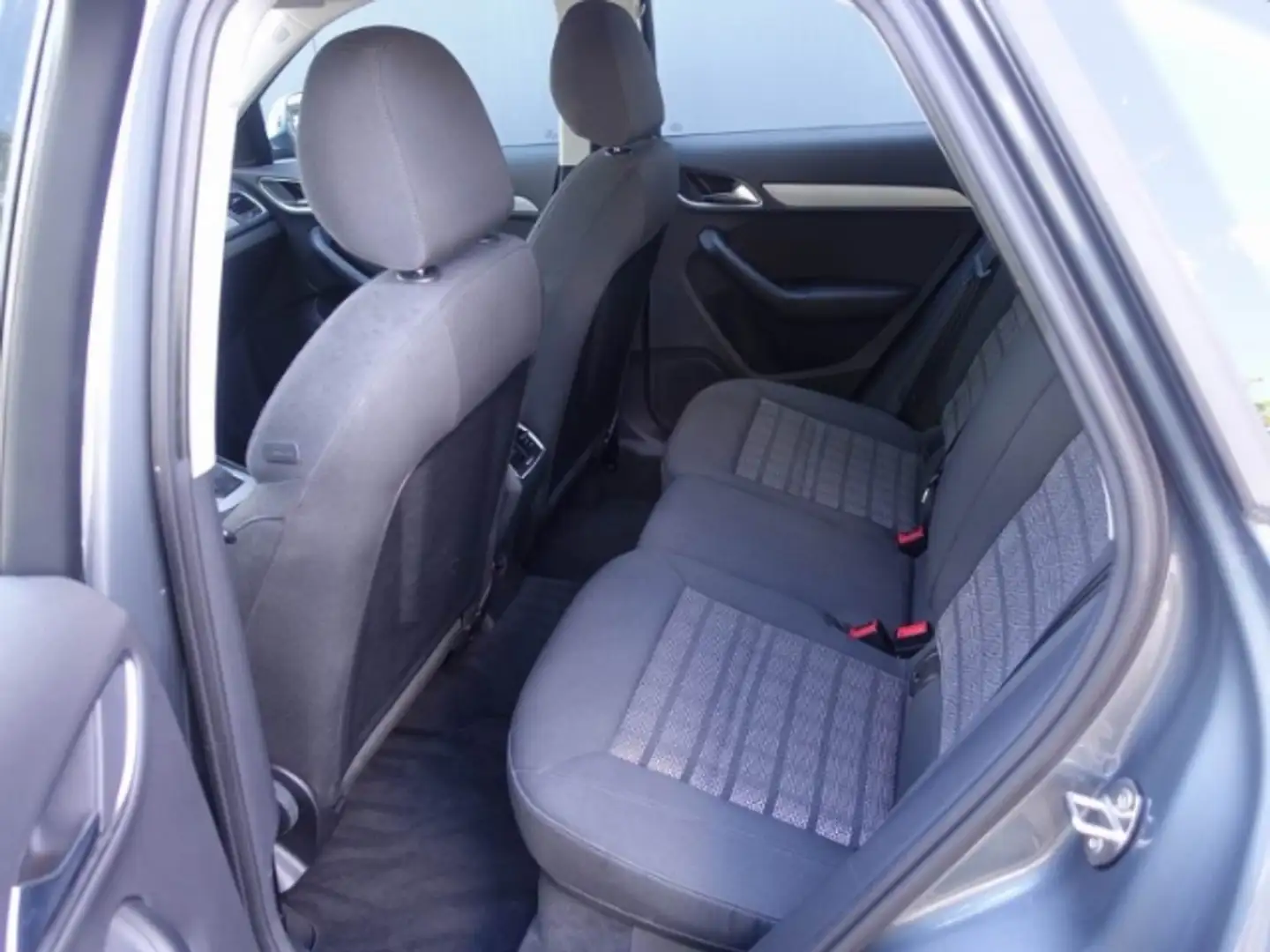 Vehicle image, number 5