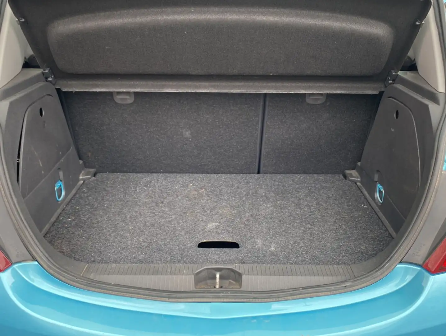 Vehicle image, number 8