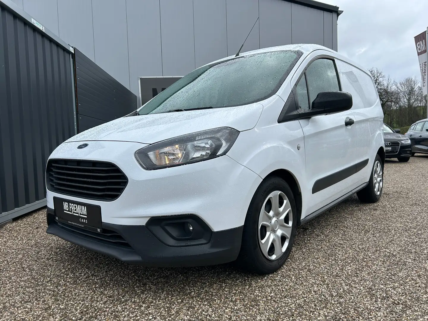 Vehicle image, number 3