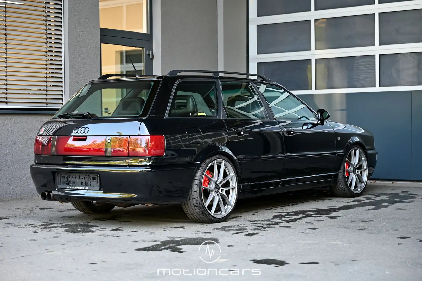 Vehicle image, number 2