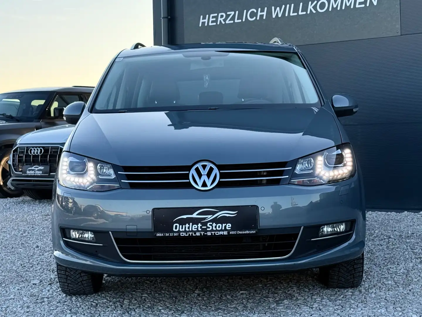 Vehicle image, number 2