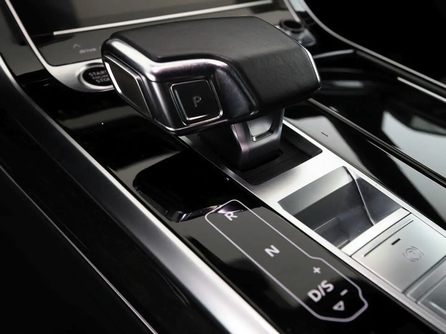 Vehicle image, number 15