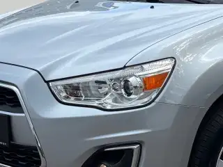 Vehicle image thumbnail, number 9