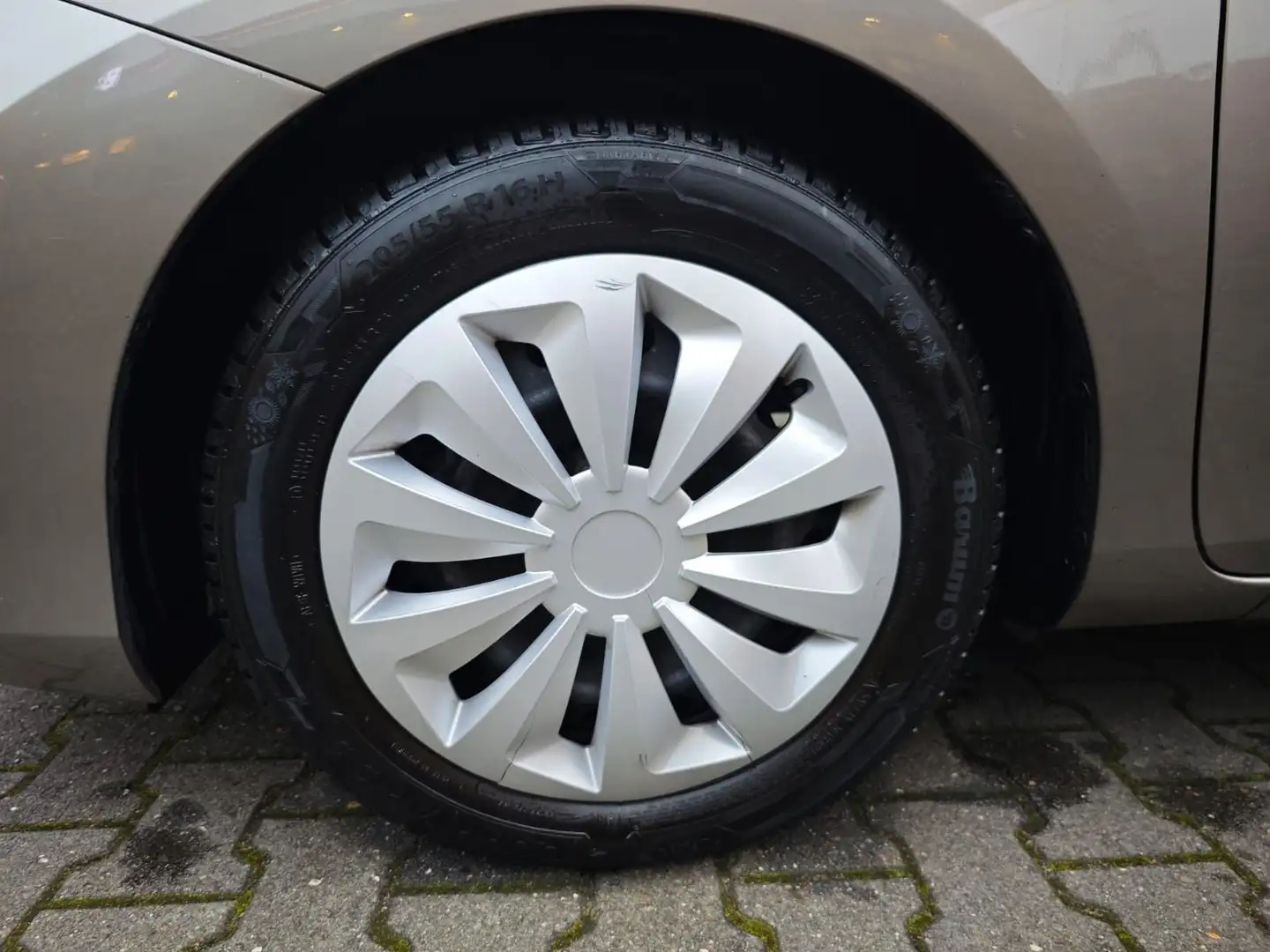 Vehicle image, number 17