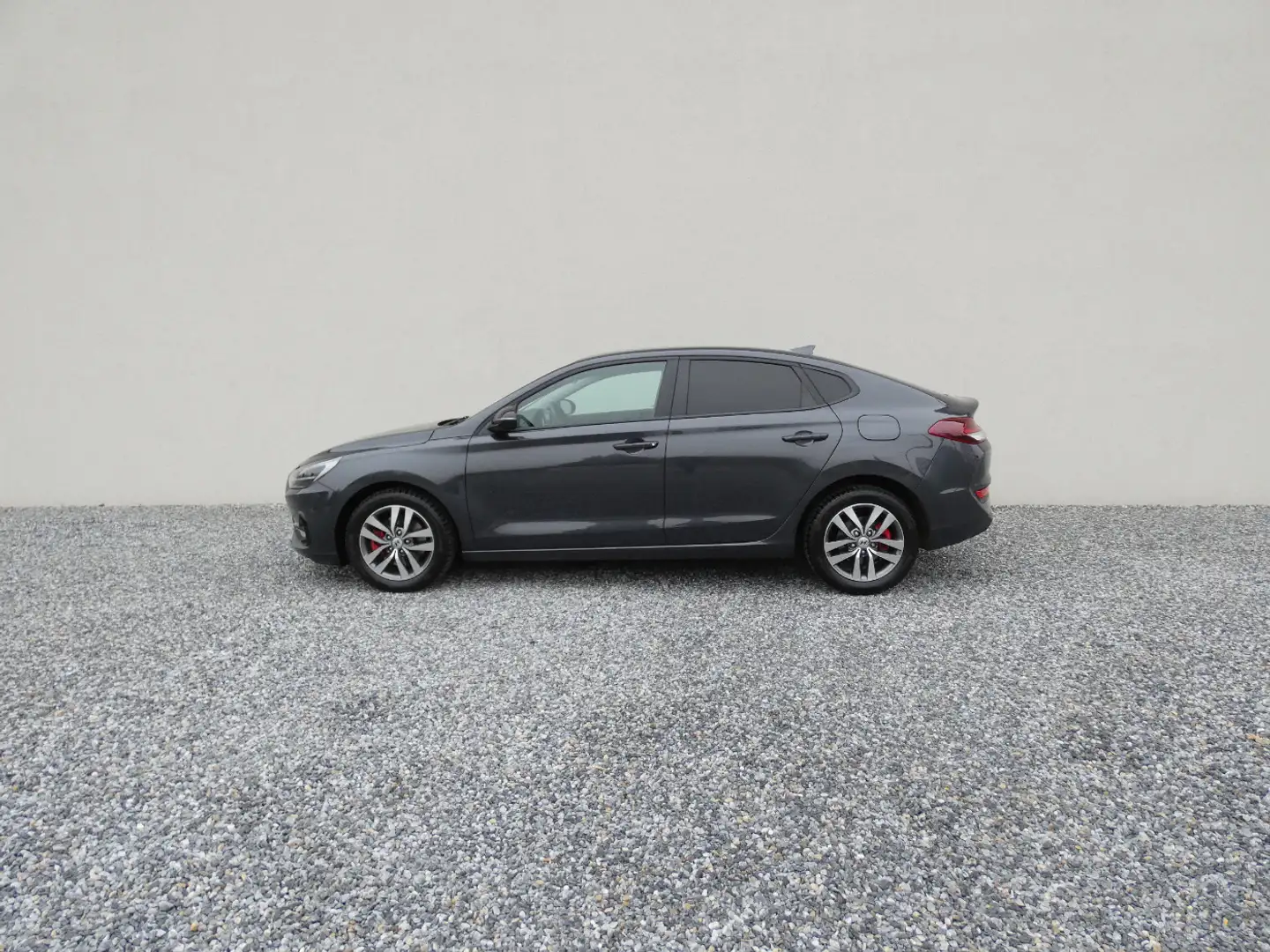 Vehicle image, number 9