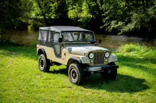Vehicle image thumbnail, number 4